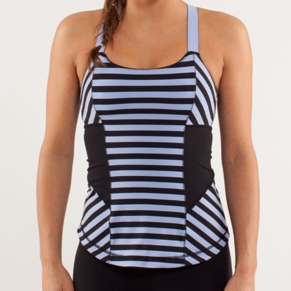 Lululemon Work It Out Tank
Sea Stripe Polar Haze Black / Black